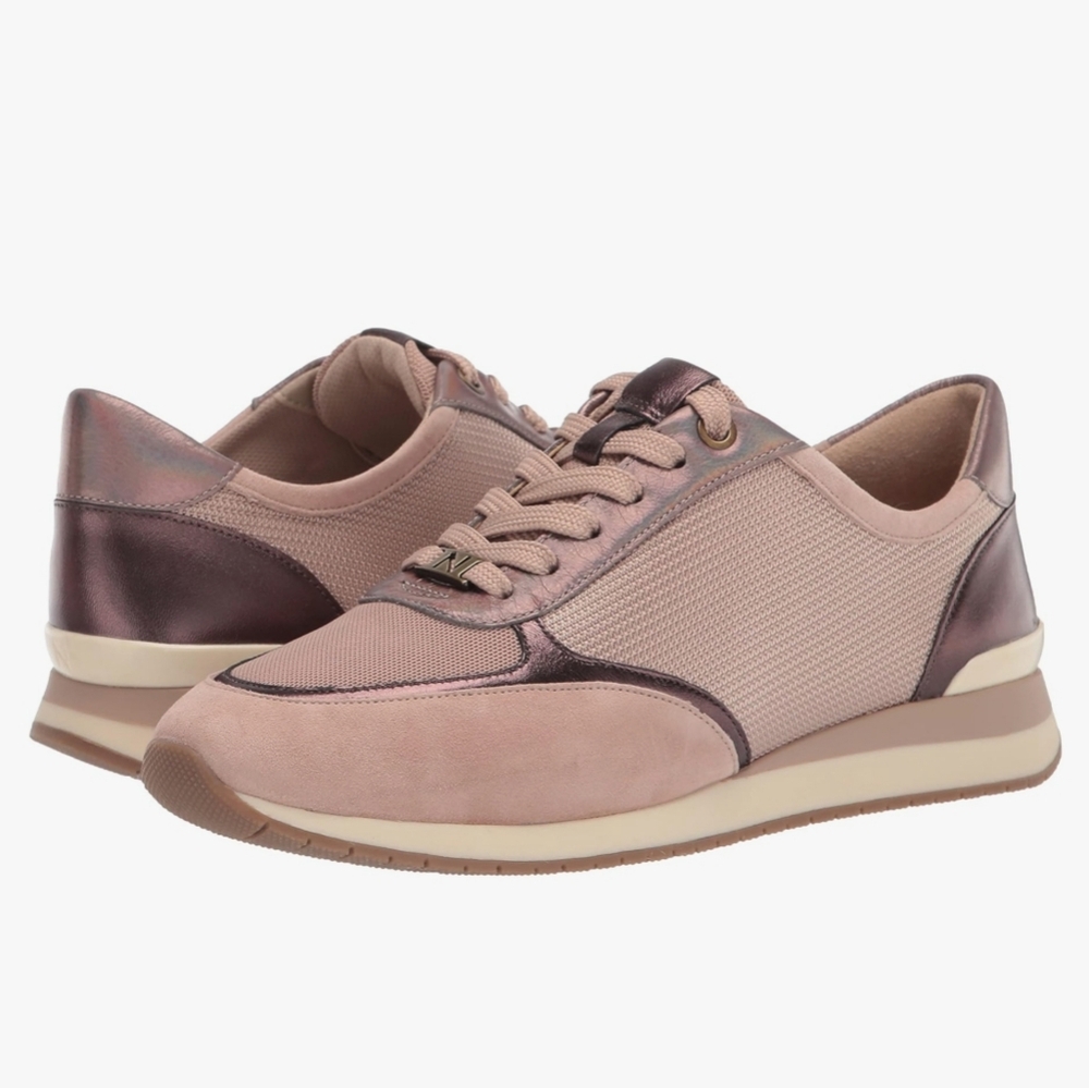 Naturalizer Fashion Suede Leave Up Sneakers Size 8.5